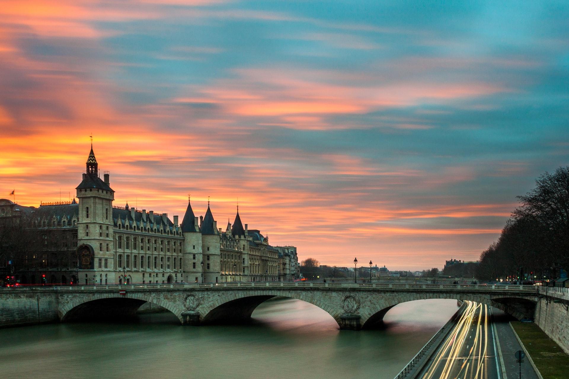 Valentine's Day in Paris